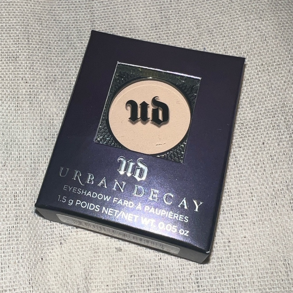 NIB urban decay single eyeshadow FOXY